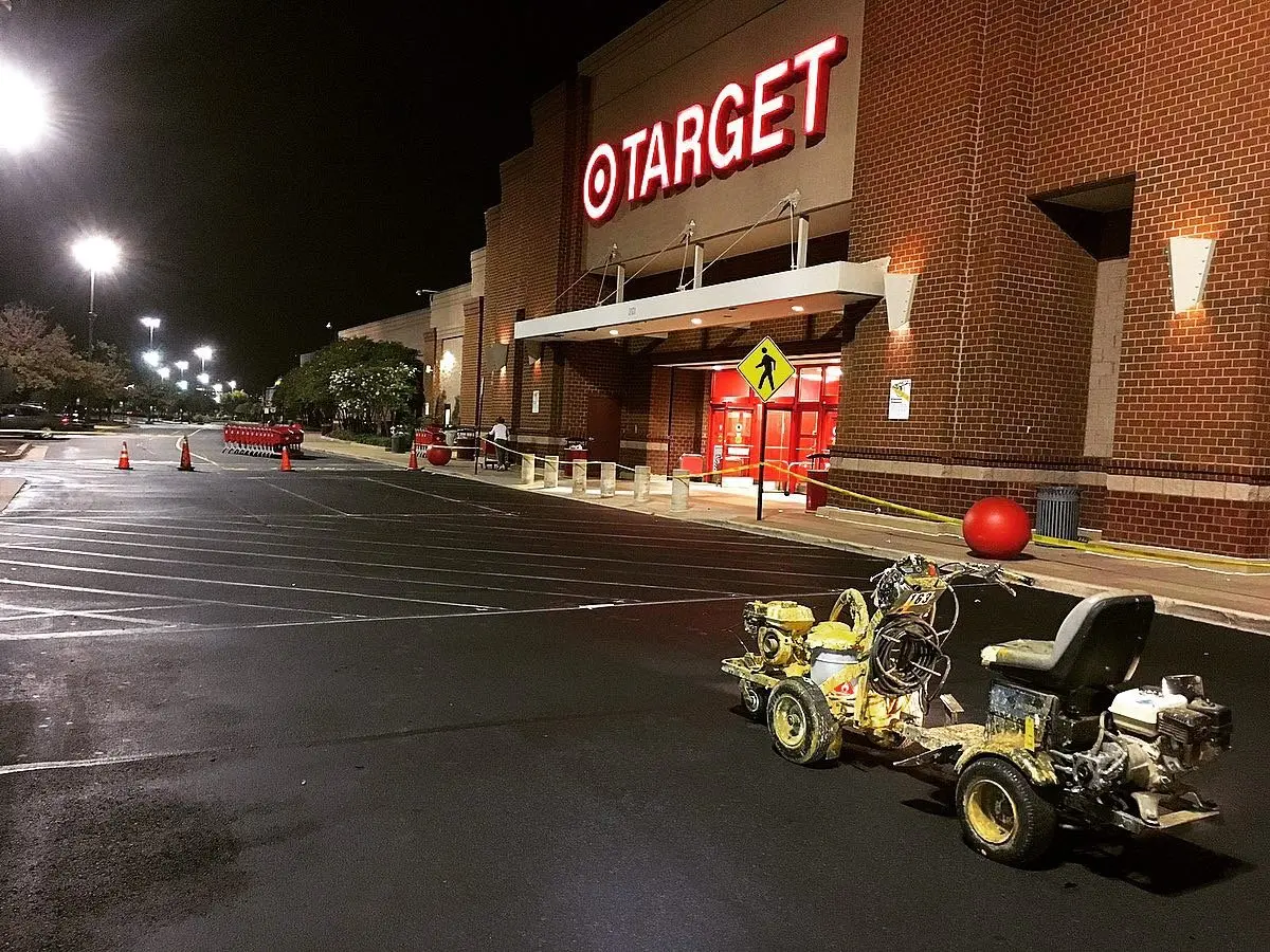 Atlanta Line Striping project — Georgia parking lot and warehouse floor marking